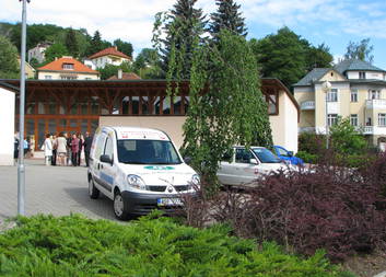 Charita Luhačovice hledá prostředky na nový a spolehlivý sociální automobil